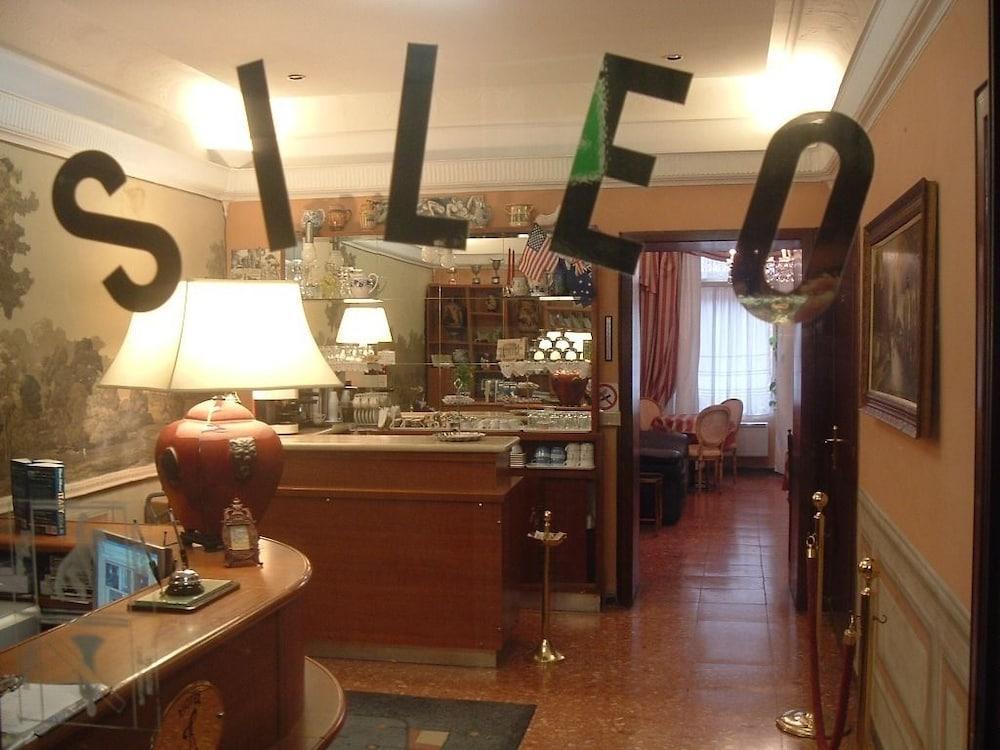 Hotel Sileo Rzym Zewnętrze zdjęcie